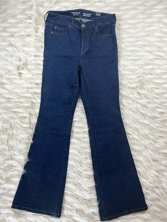 torrid Denim - Torrid Trio Fit Jeans 10R-14R 32x30 Mid Rise Bootcut Dark Wash